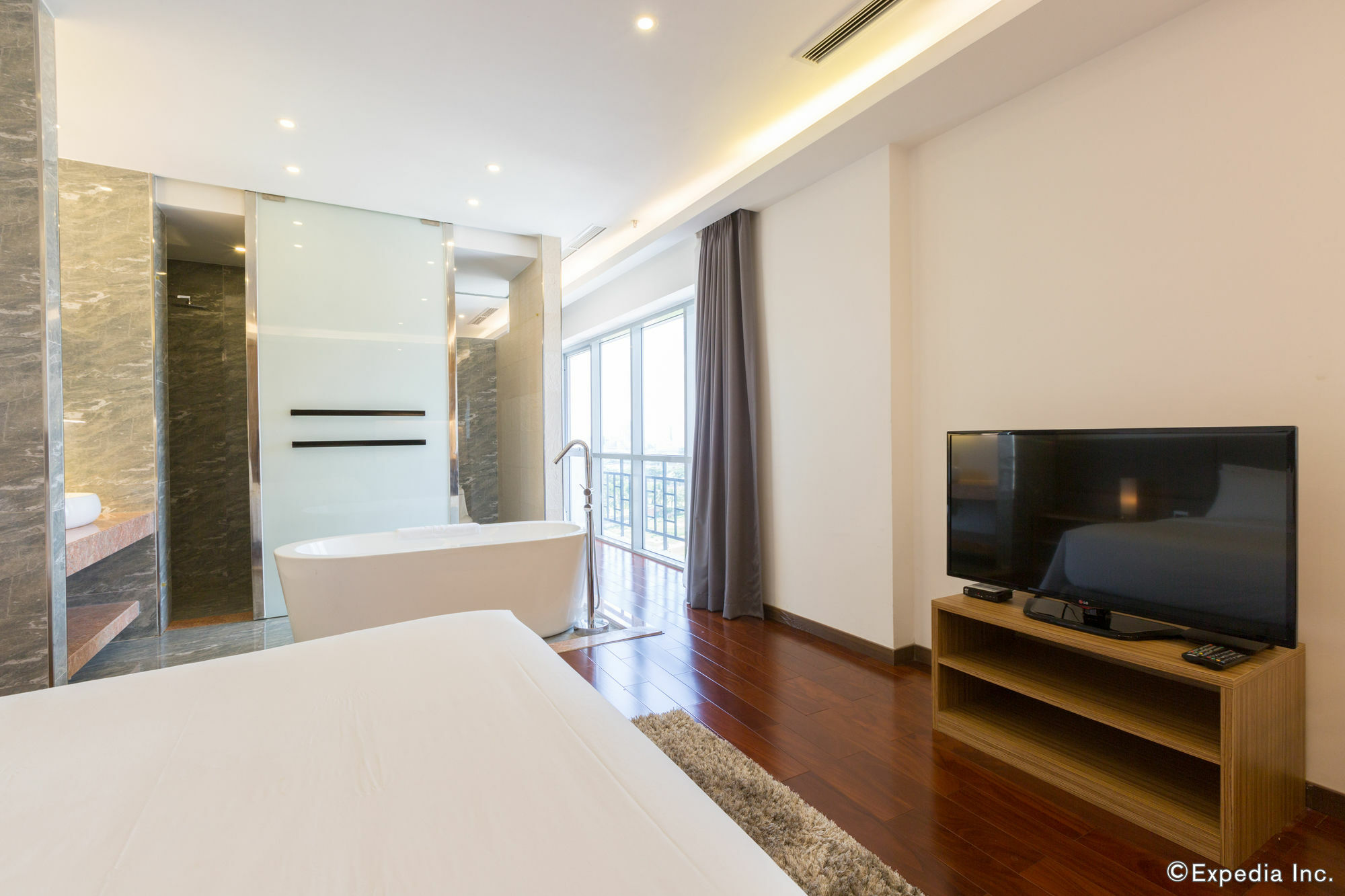 Charm Suite Residence Saigon Πόλη Χο Τσι Μινχ Εξωτερικό φωτογραφία